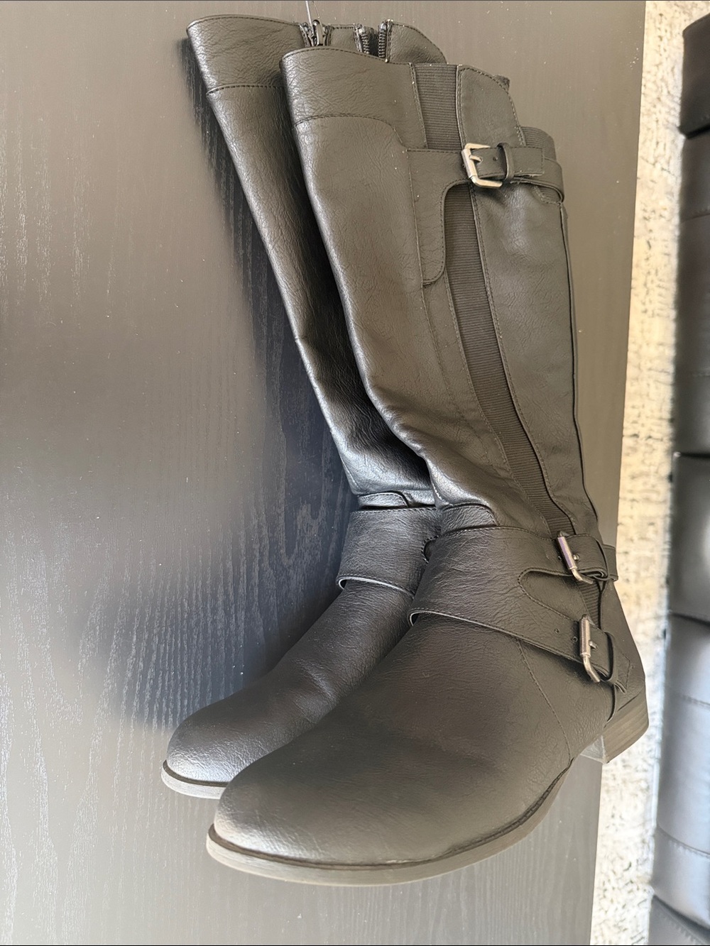 Classic Black Knee-High Women's Riding Boots